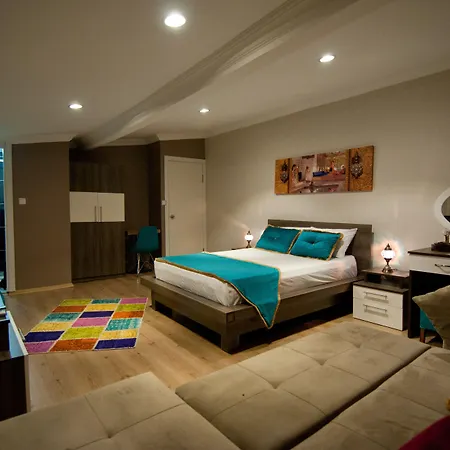 Kamondo Rooms 2*